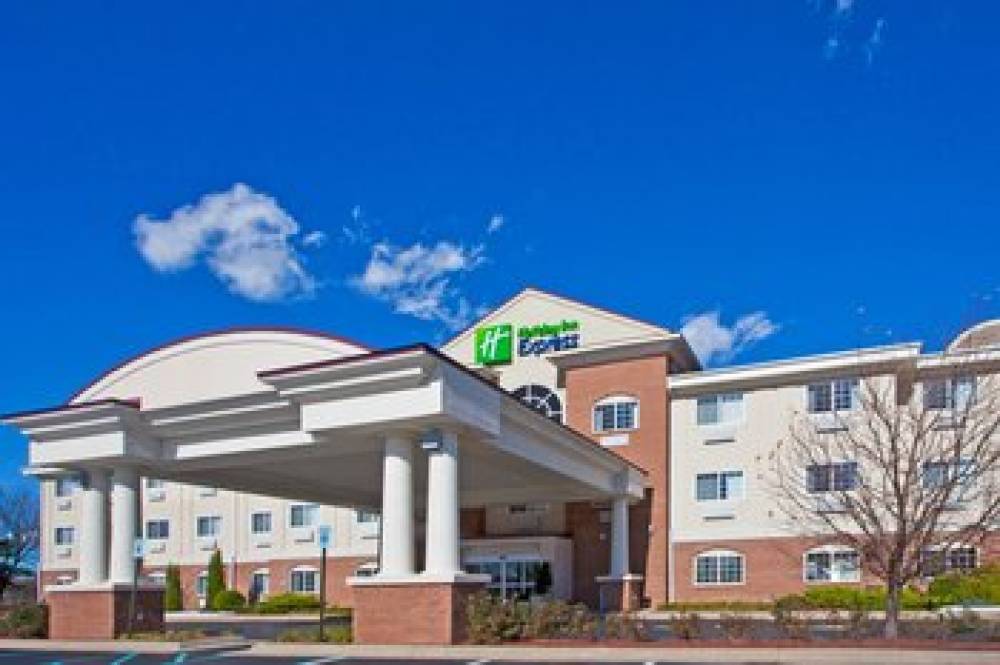 Holiday Inn Express & Suites CHARLOTTE 1