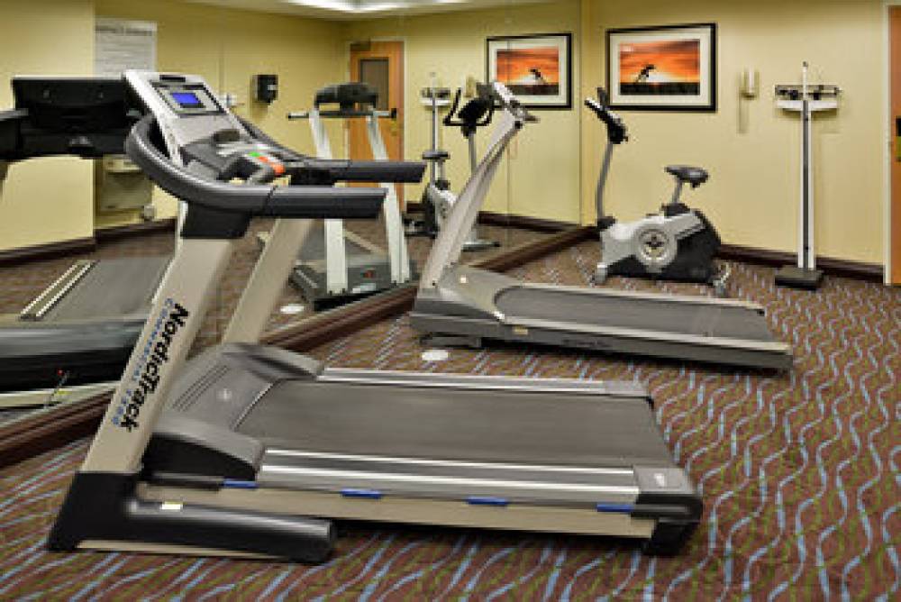 Holiday Inn Express & Suites CHARLOTTE 6