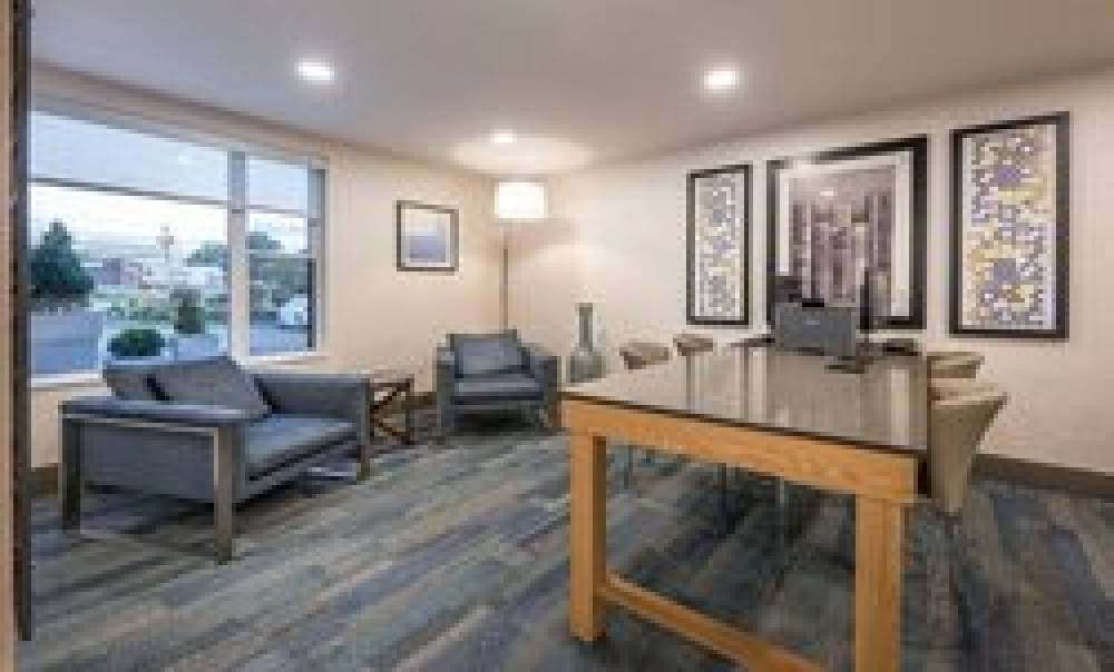 Holiday Inn Express & Suites CHARLOTTETOWN 3