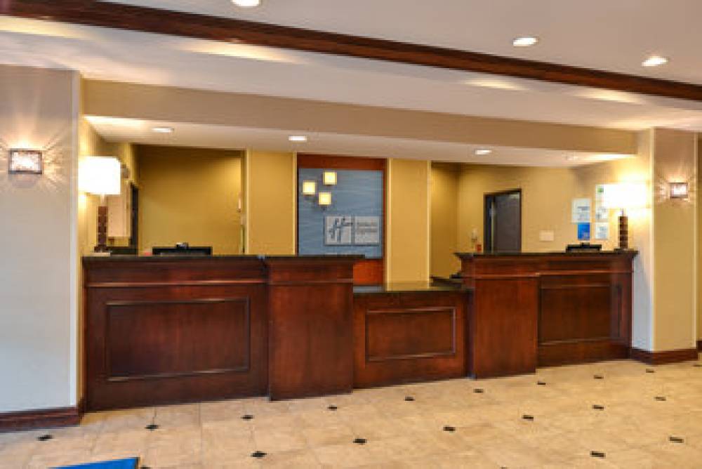 Holiday Inn Express & Suites Cherry Hills