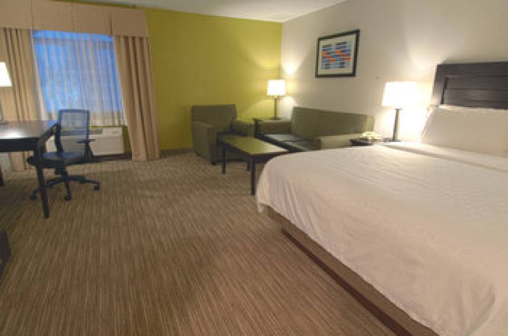Holiday Inn Express & Suites CHICAGO-LIBERTYVILLE 9