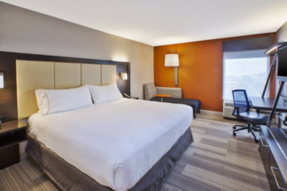 HOLIDAY INN EX STES MIDWAY APT 6