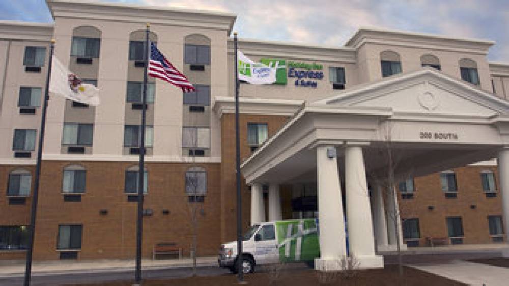 Holiday Inn Express & Suites Chicago West O'hare Arpt Area