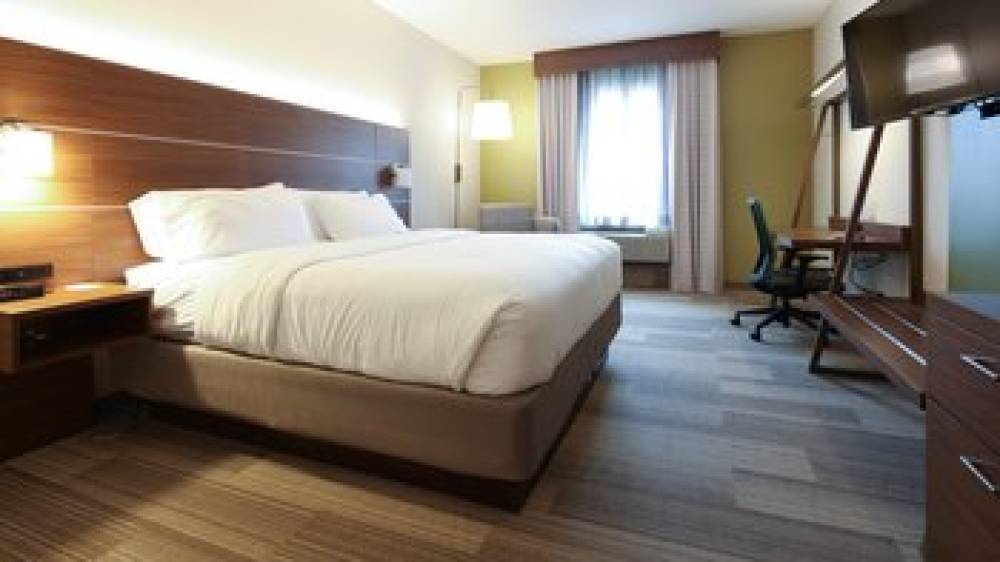 Holiday Inn Express & Suites CINCINNATI SE NEWPORT 5