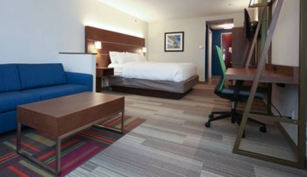 Holiday Inn Express & Suites CINCINNATI SE NEWPORT 8