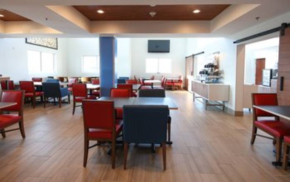 Holiday Inn Express & Suites CINCINNATI SE NEWPORT 3
