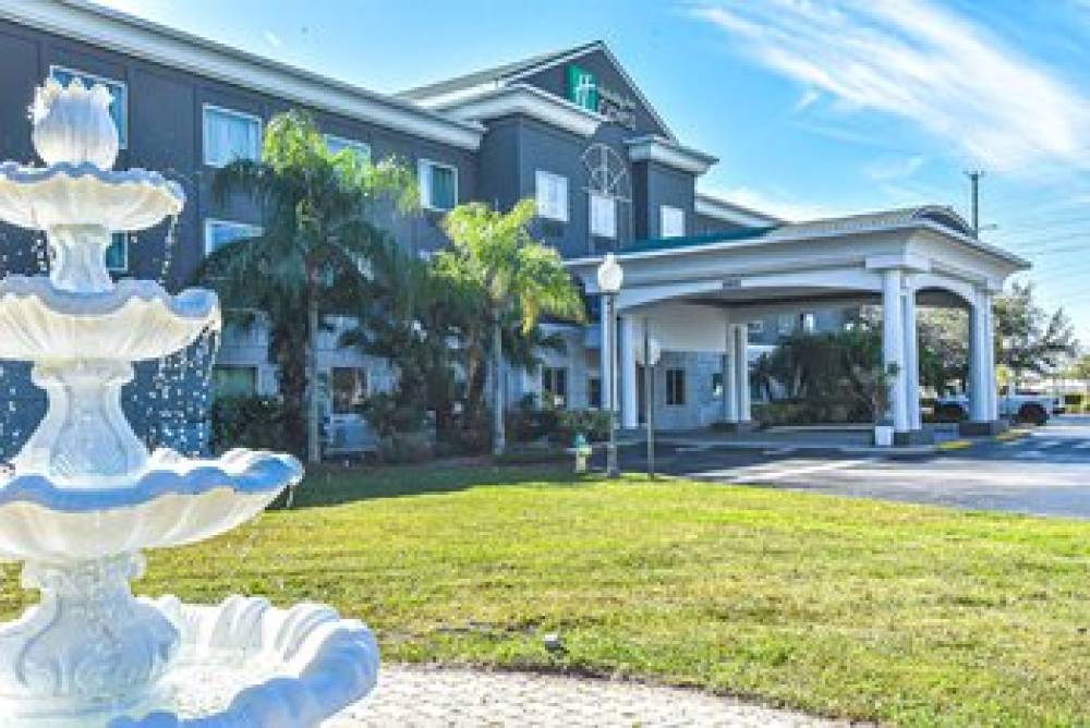 Holiday Inn Express & Suites Cocoa