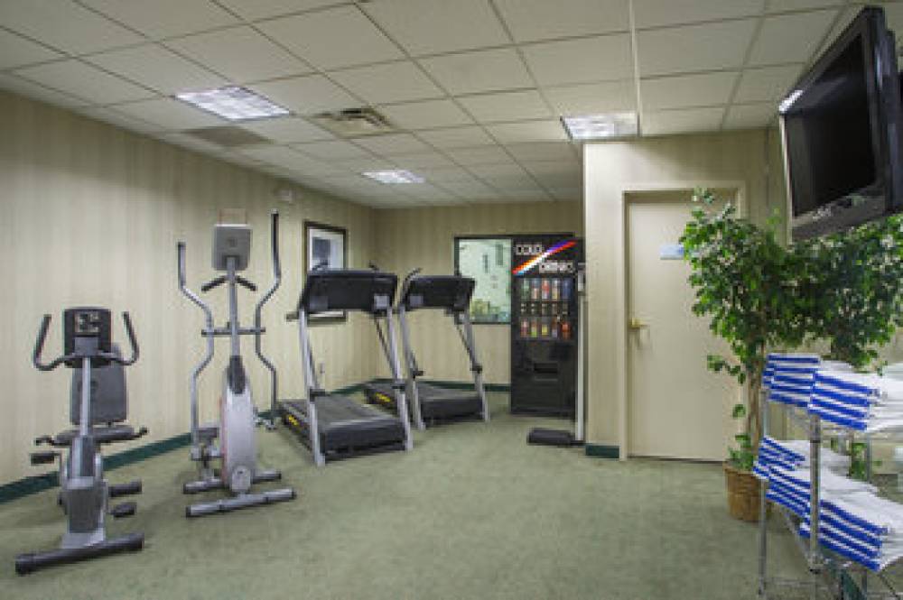 Holiday Inn Express & Suites COLUMBUS AIRPORT 3