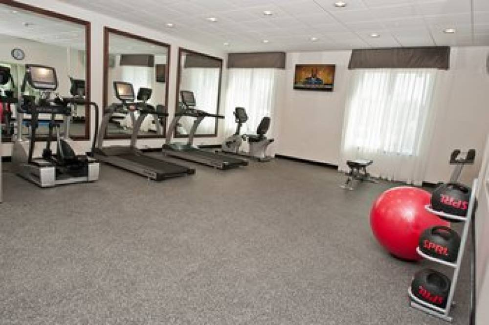 Holiday Inn Express & Suites COLUMBUS - EASTON AREA 4