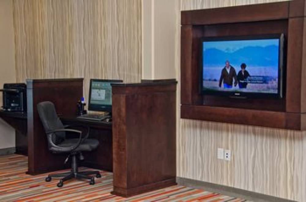 Holiday Inn Express & Suites COLUMBUS - EASTON AREA 10