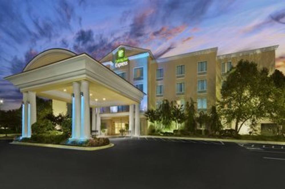 Holiday Inn Express & Suites Concord