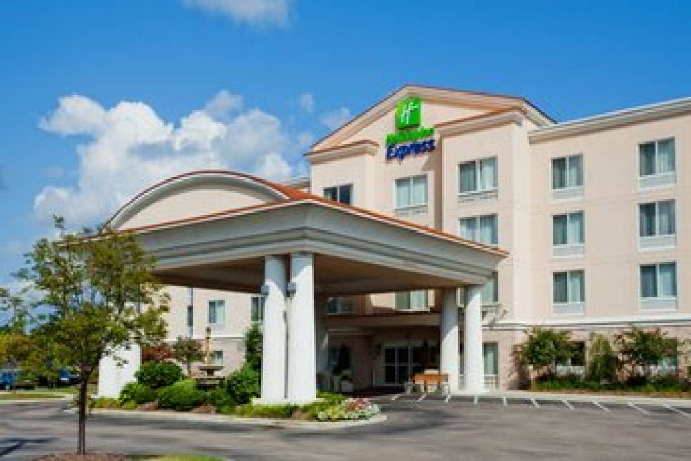 Holiday Inn Express & Suites CONCORD 1
