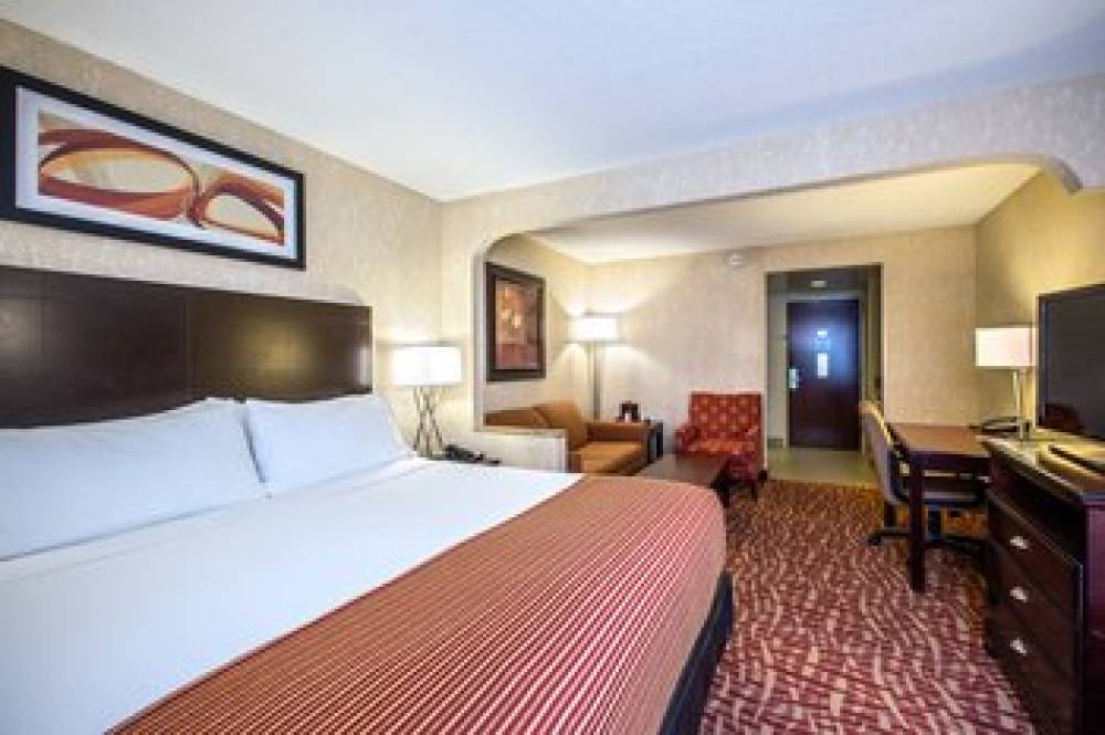 Holiday Inn Express & Suites CORINTH 8