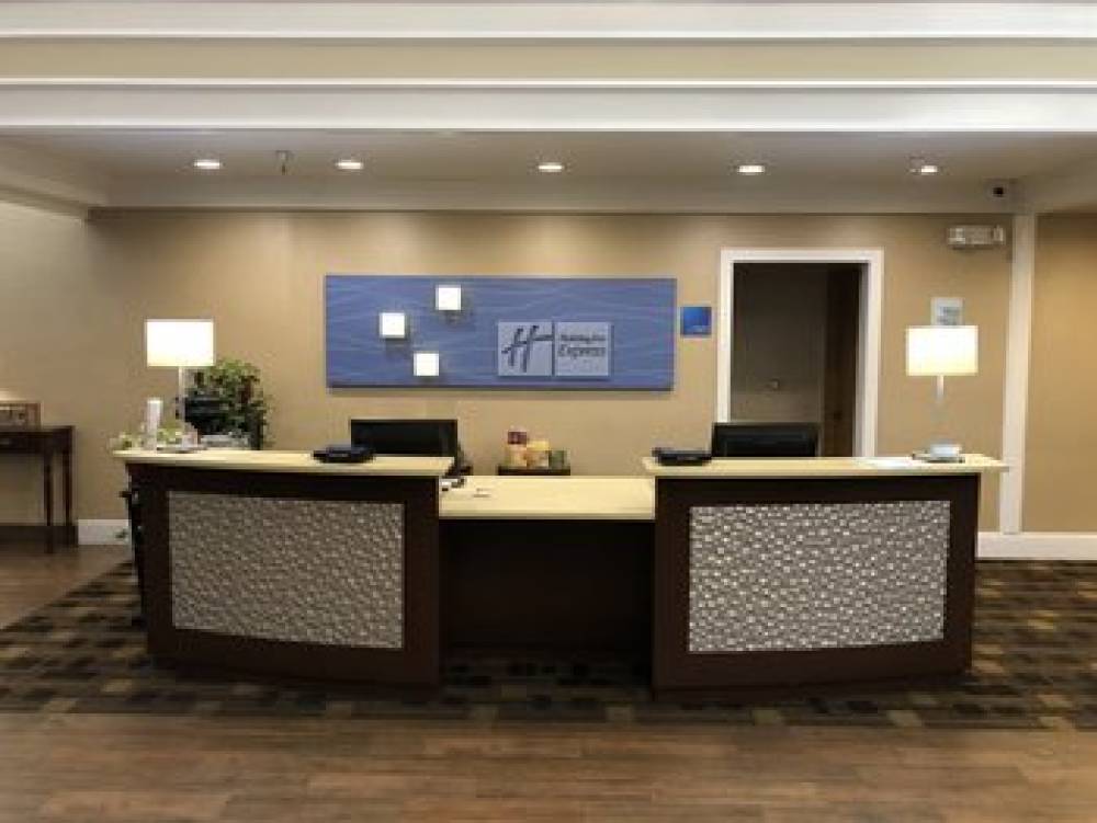 Holiday Inn Express & Suites Corning