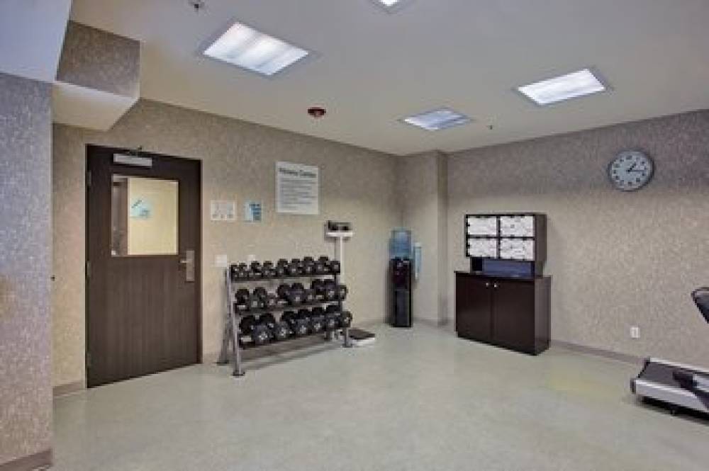 Holiday Inn Express & Suites COSTA MESA  4