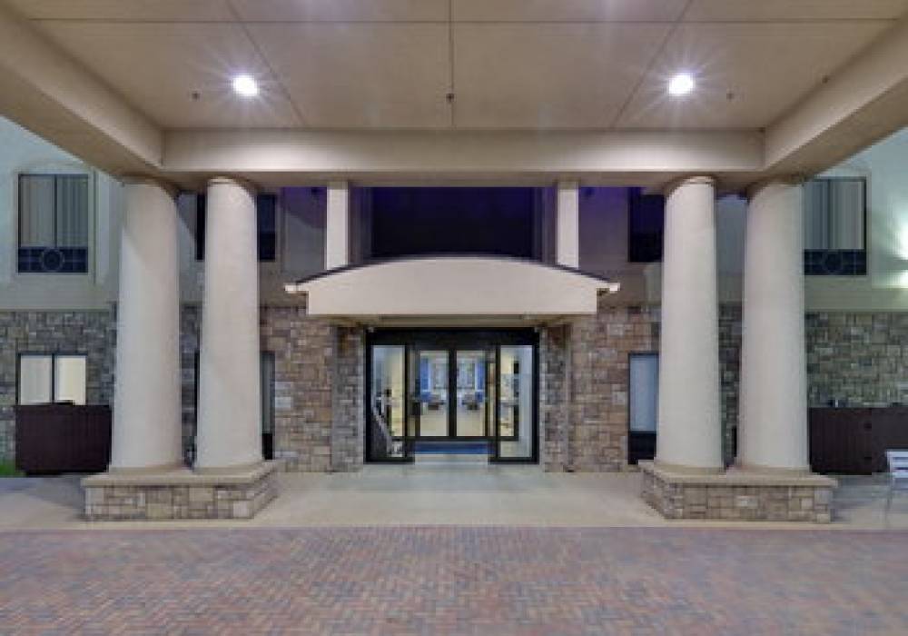 Holiday Inn Express & Suites Denton Unt Twu