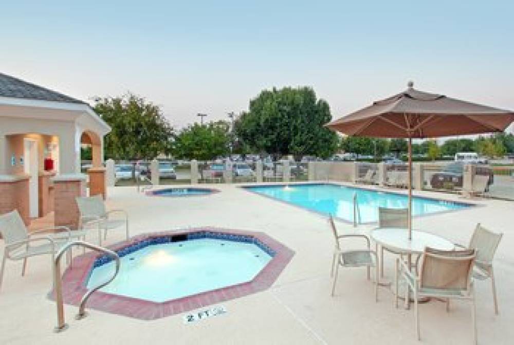 HOLIDAY INN EXP STES GRAPEVINE BY I 9