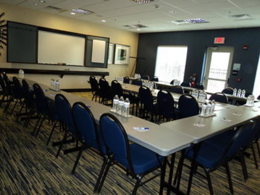Holiday Inn Express & Suites DICKSON CITY - SCRANTON 8