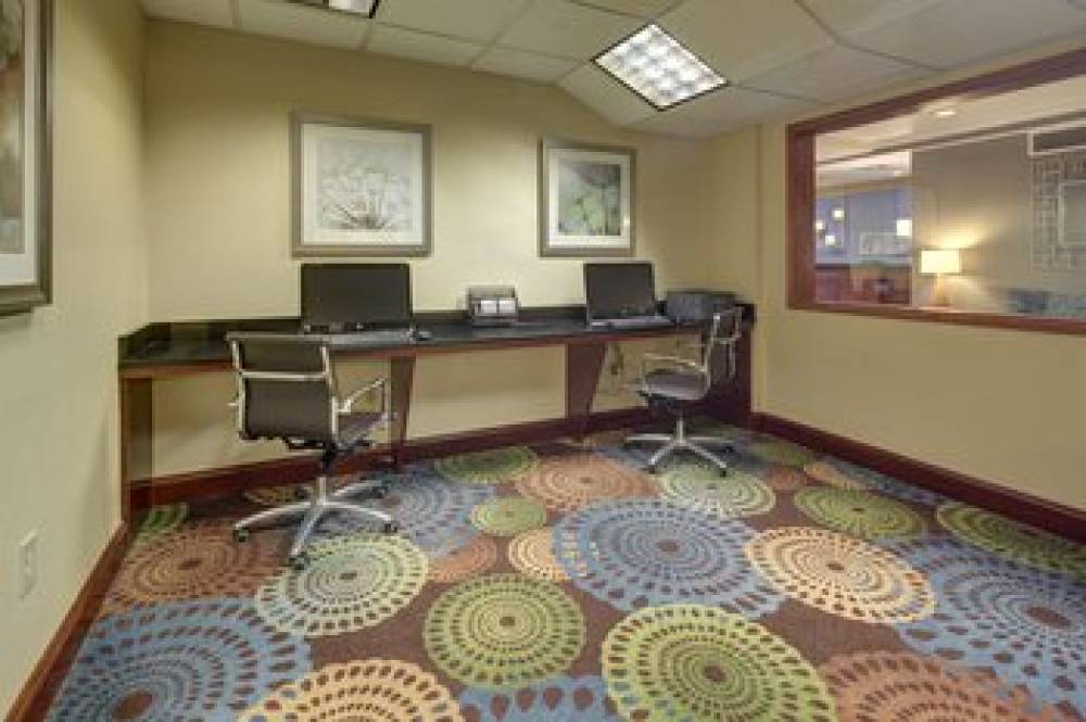 Holiday Inn Express & Suites EMPORIA 5