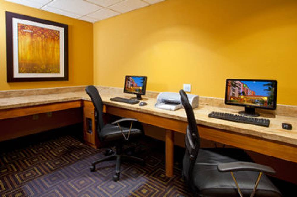 Holiday Inn Express & Suites FORT LAUDERDALE AIRPORT WEST 6