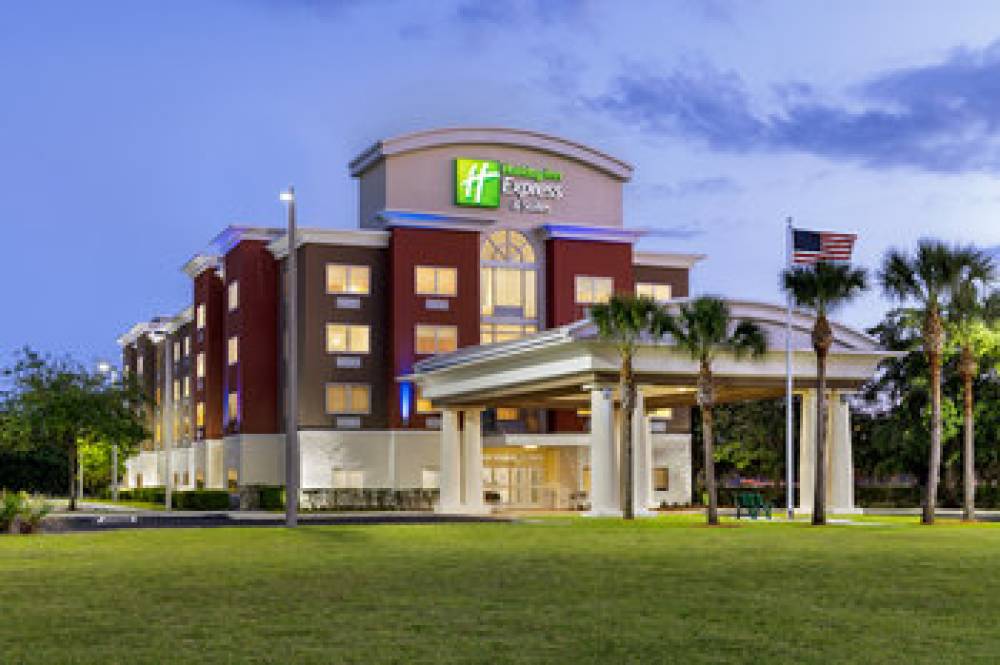 Holiday Inn Express & Suites FORT PIERCE WEST 1