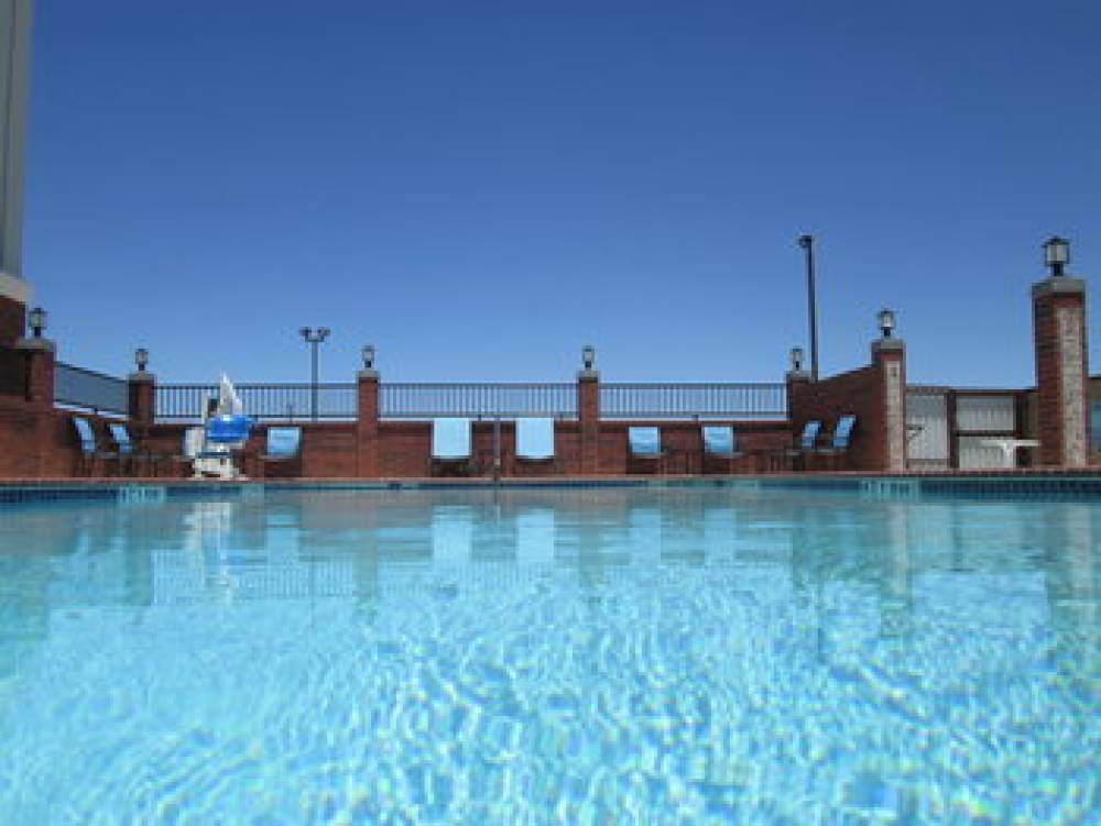 Holiday Inn Express & Suites FORT STOCKTON 9