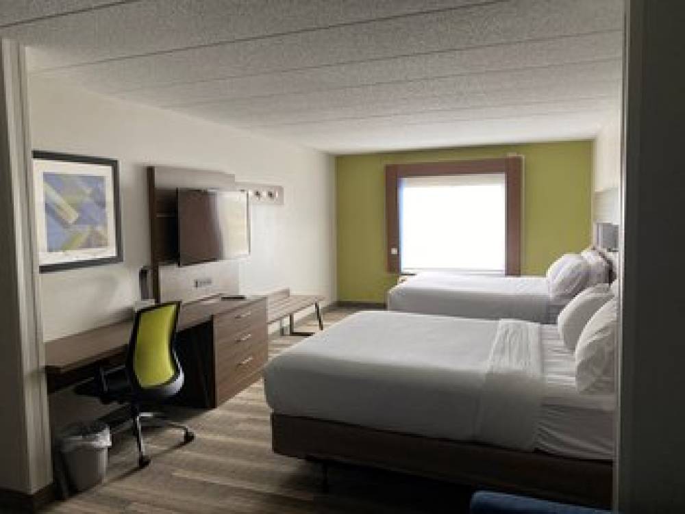 Holiday Inn Express & Suites FORT WAYNE 8