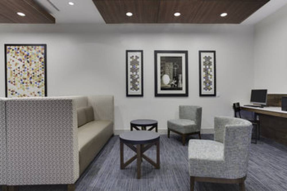 Holiday Inn Express & Suites FT. LAUDERDALE AIRPORT/CRUISE 9