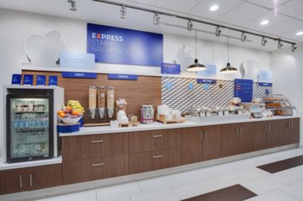 Holiday Inn Express & Suites FT. LAUDERDALE AIRPORT/CRUISE 3