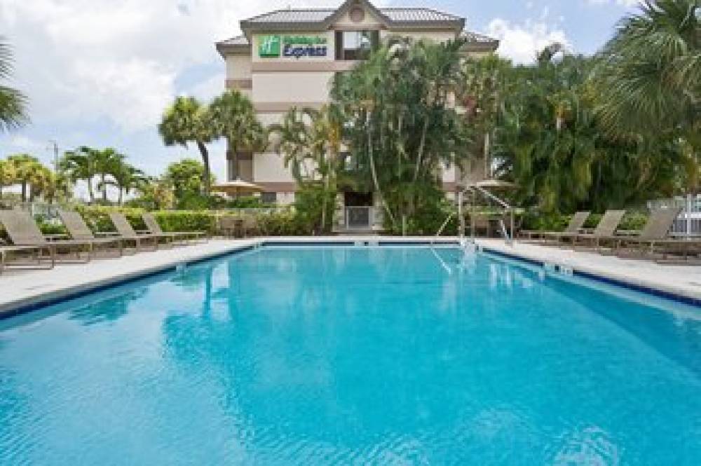 Holiday Inn Express & Suites FT LAUDERDALE N - EXEC AIRPORT 4