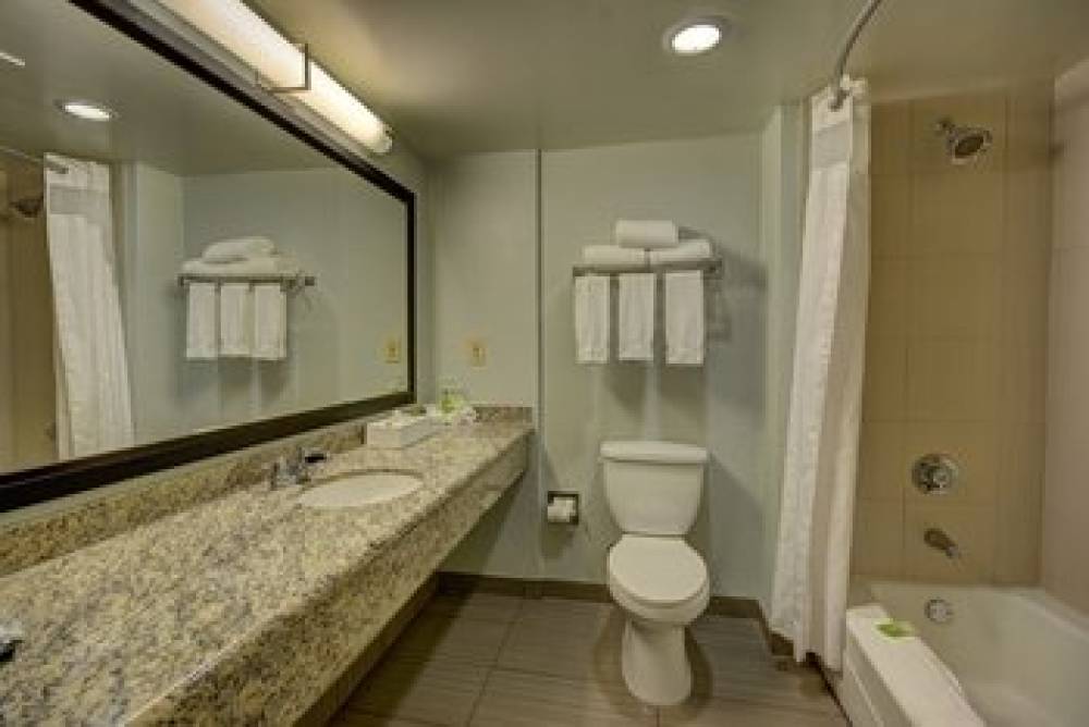 Holiday Inn Express & Suites FT. LAUDERDALE-PLANTATION 9