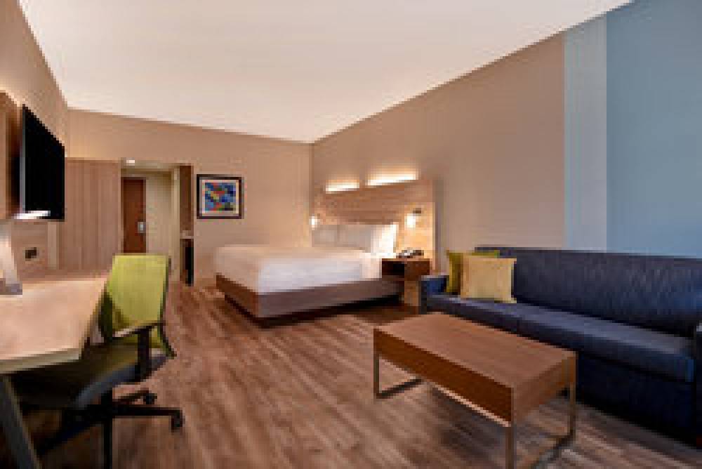 Holiday Inn Express & Suites GALVESTON BEACH 1