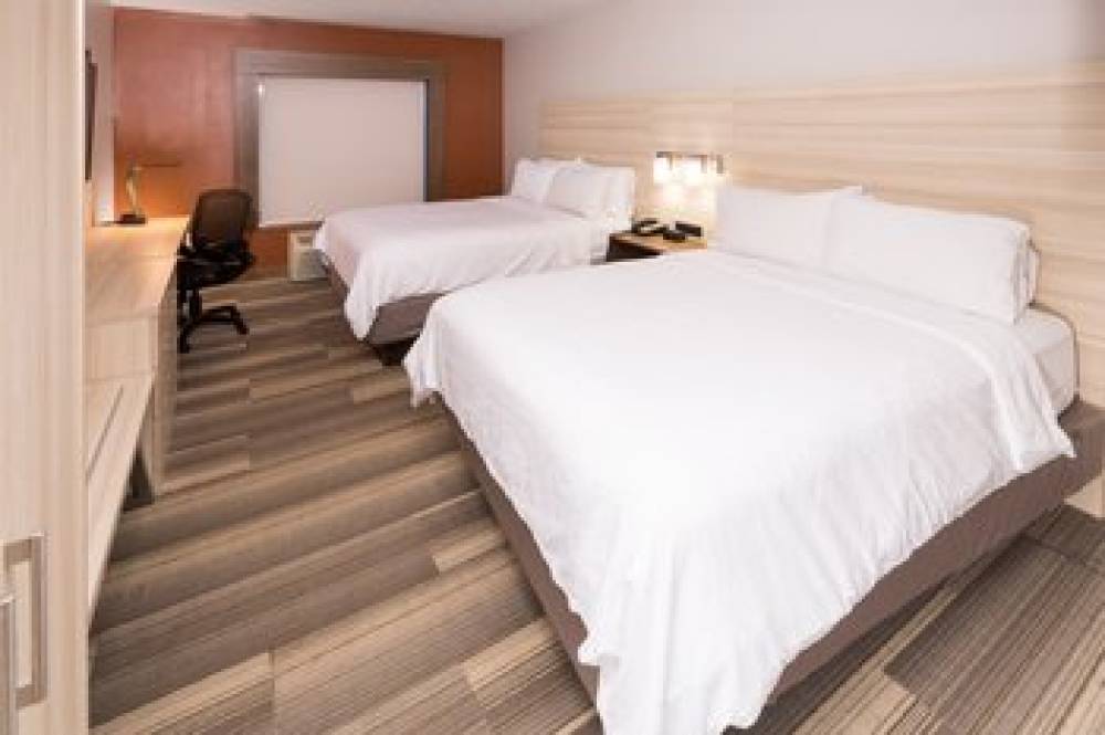 Holiday Inn Express & Suites GRAND BLANC 9