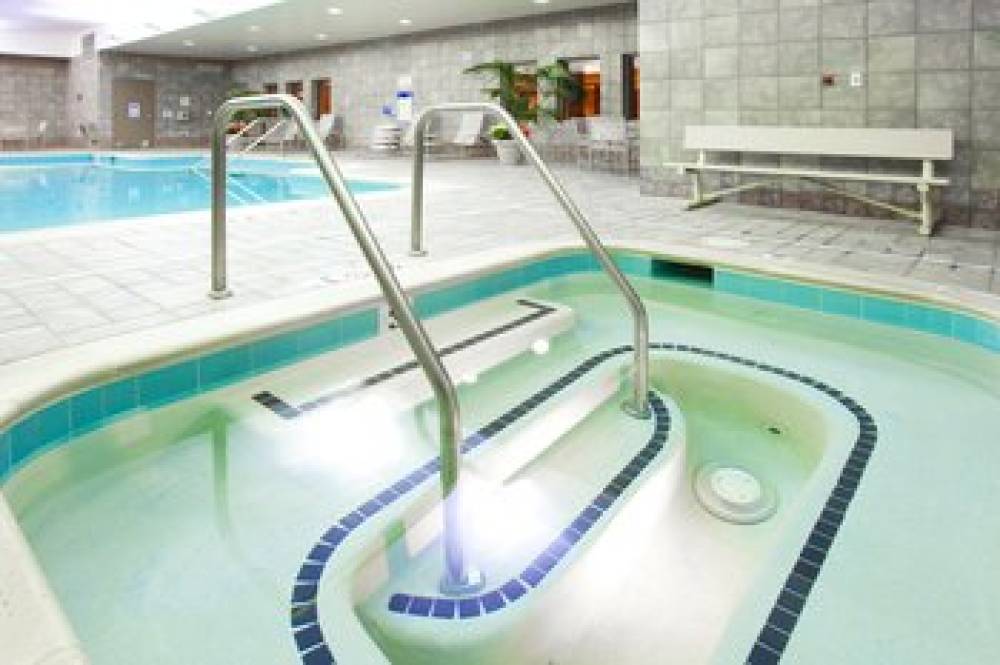 Holiday Inn Express & Suites HAGERSTOWN 8