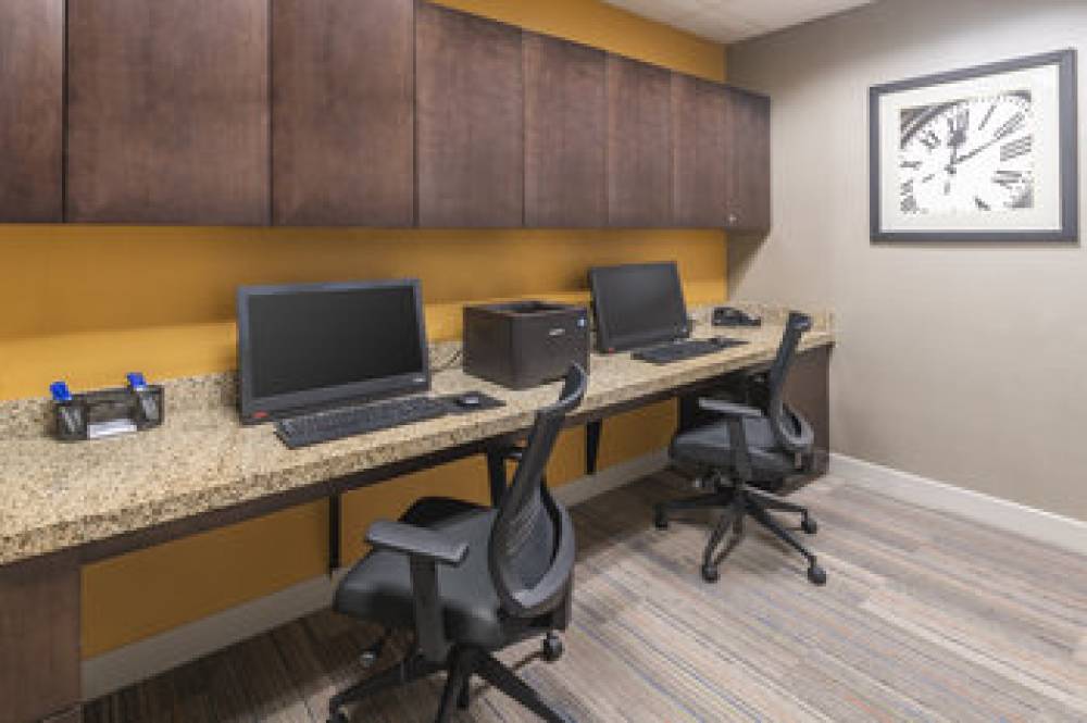 Holiday Inn Express & Suites HAYS 5