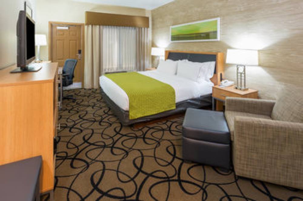Holiday Inn Express & Suites HENDERSON 7