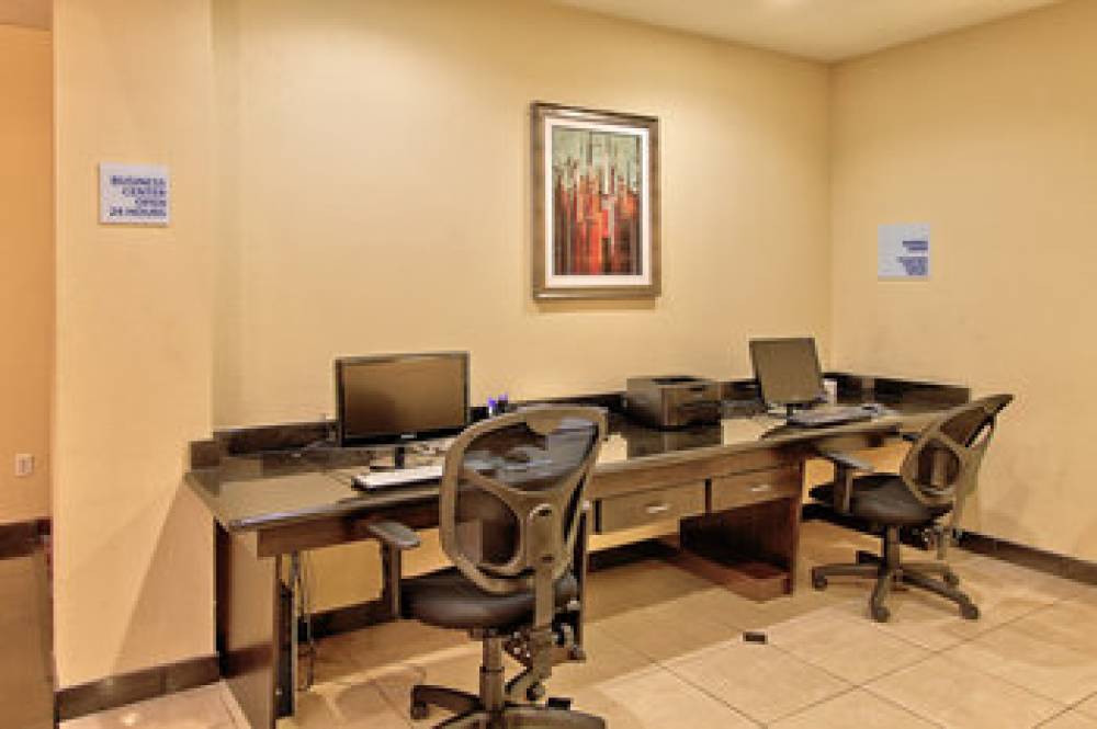 Holiday Inn Express & Suites HOUSTON-DWTN CONV CTR 4