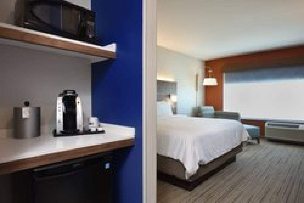 Holiday Inn Express & Suites HOUSTON NORTH - WOODLANDS AREA 3