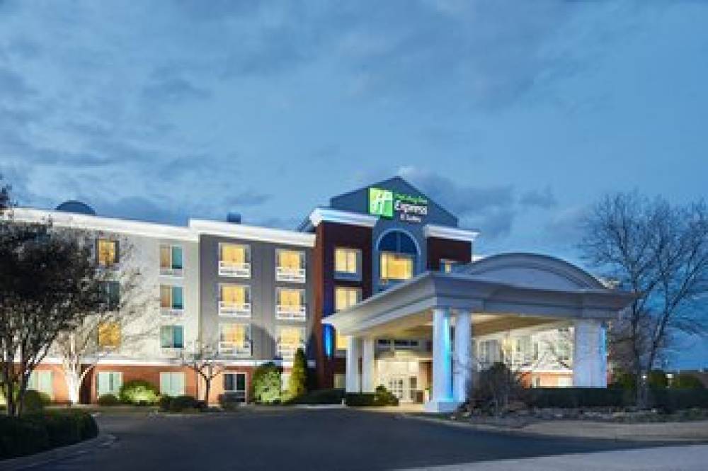 Holiday Inn Express & Suites I-26 & US 29 AT WESTGATE MALL 1