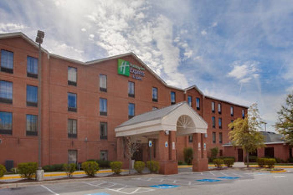 Holiday Inn Express & Suites I-95 CAPITOL BELTWAY-LARGO 1