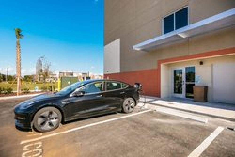 Holiday Inn Express & Suites JACKSONVILLE - TOWN CENTER 8