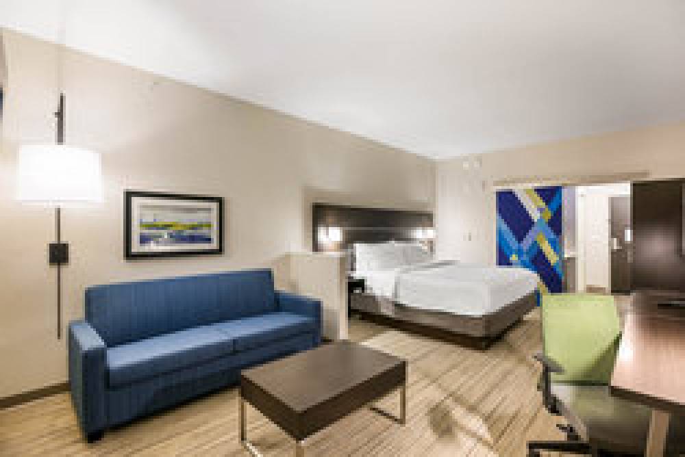 Holiday Inn Express & Suites JACKSONVILLE - TOWN CENTER 7
