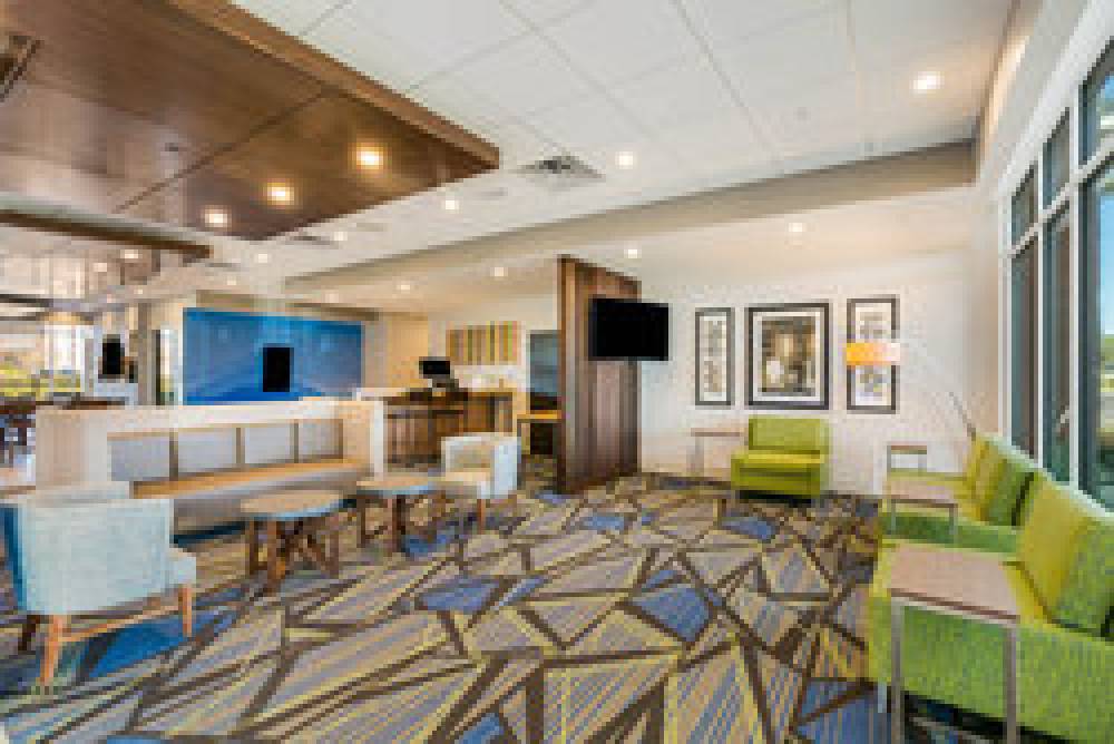 Holiday Inn Express & Suites JACKSONVILLE - TOWN CENTER 6