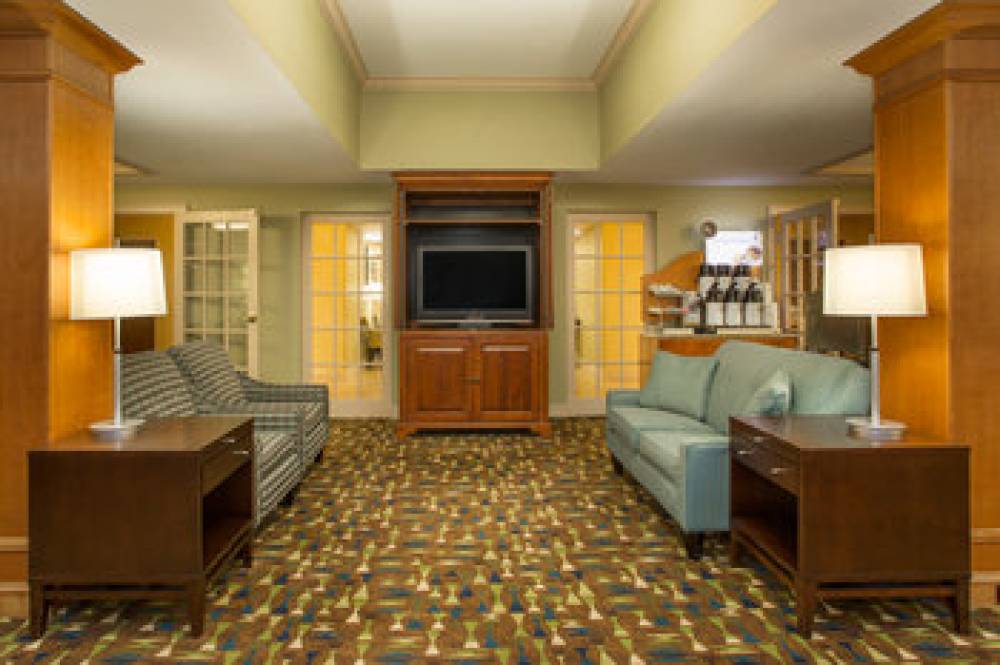 Holiday Inn Express & Suites Kalamazoo