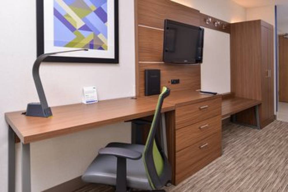 Holiday Inn Express & Suites LACEY - OLYMPIA 8