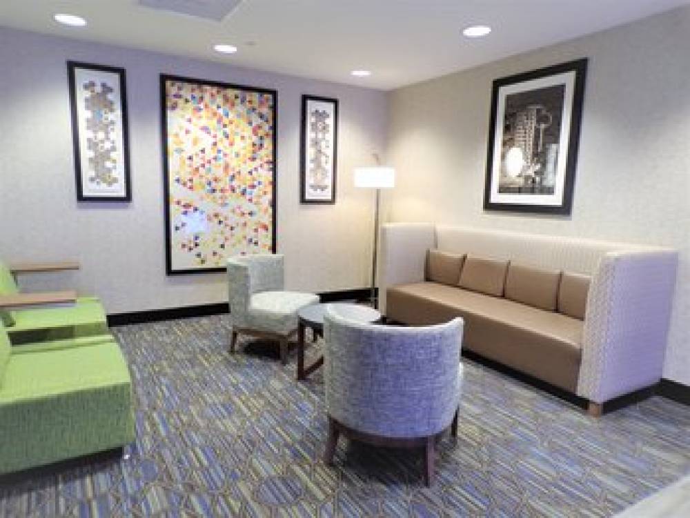 Holiday Inn Express & Suites LARGO-CLEARWATER 6