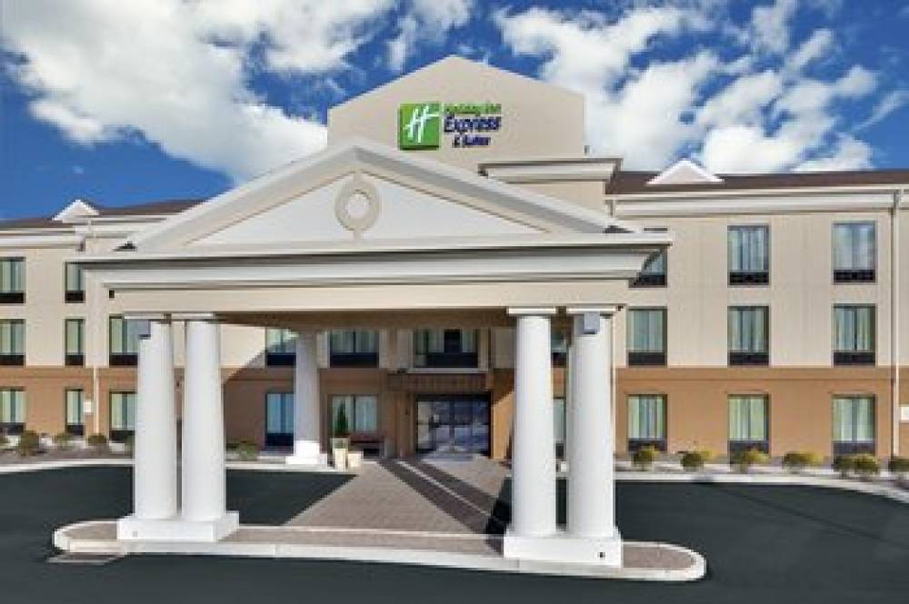 Holiday Inn Express & Suites LEBANON 1