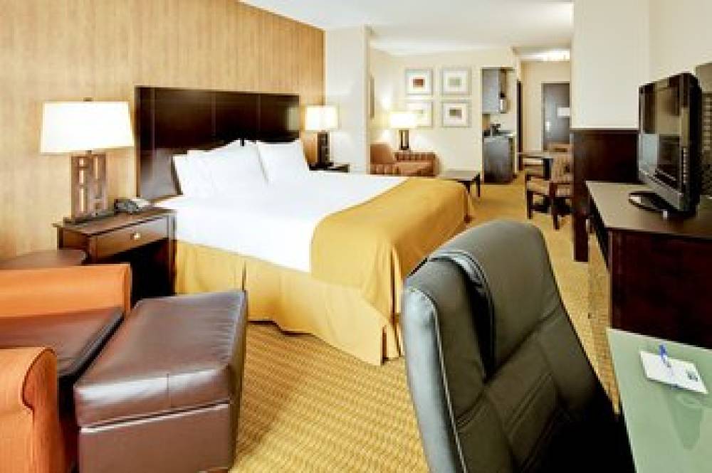Holiday Inn Express & Suites LEBANON 4
