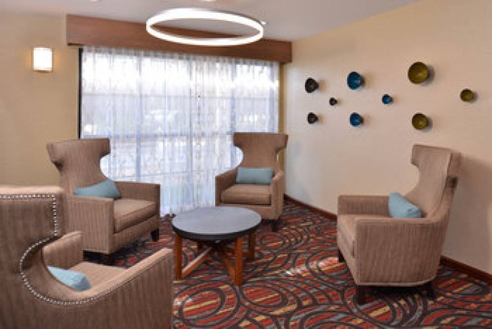 Holiday Inn Express & Suites Lonoke I 40 (Exit 175)