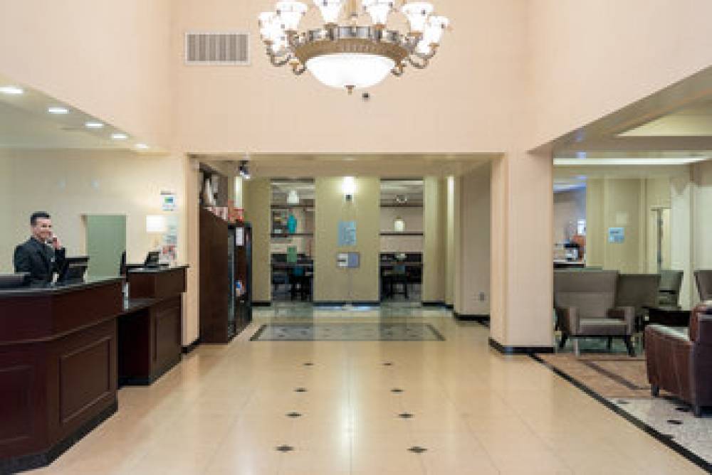 Holiday Inn Express & Suites LOS ANGELES AIRPORT HAWTHORNE 10